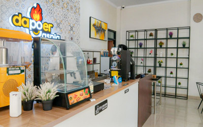 DAPOER YASPIA; WUJUD KURIKULUM BERBASIS INDUSTRI